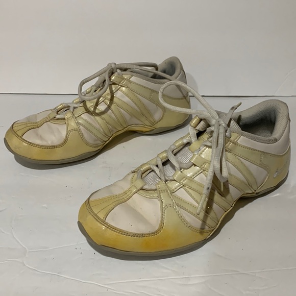 Nike Shoes Nike Cheerleading Shoes Poshmark